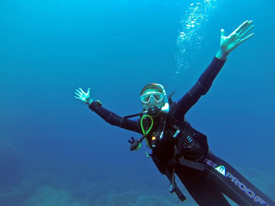 scuba mask diver